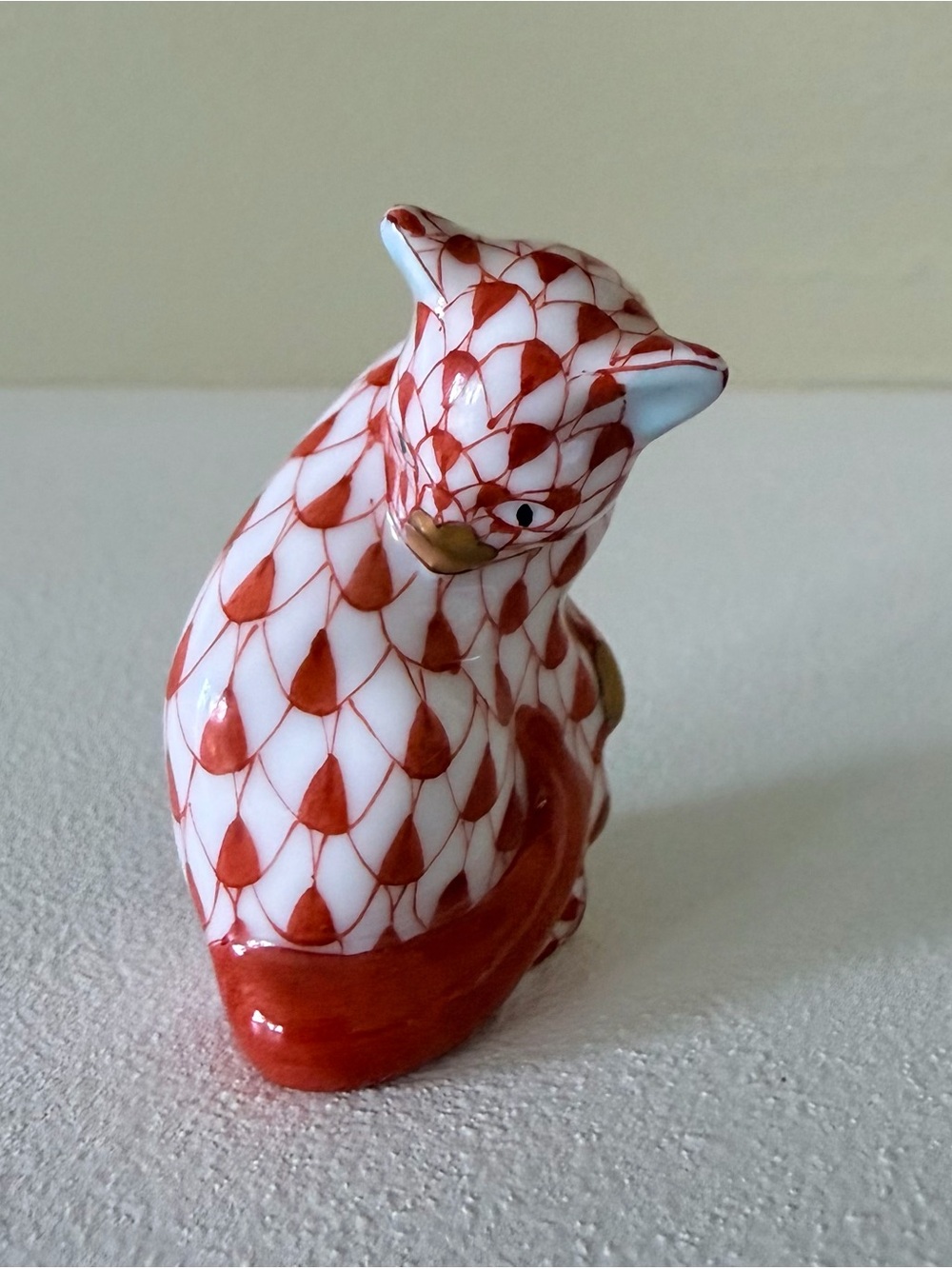 Vintage Herend Hungary Miniature Sitting Cat Figurine in Rust